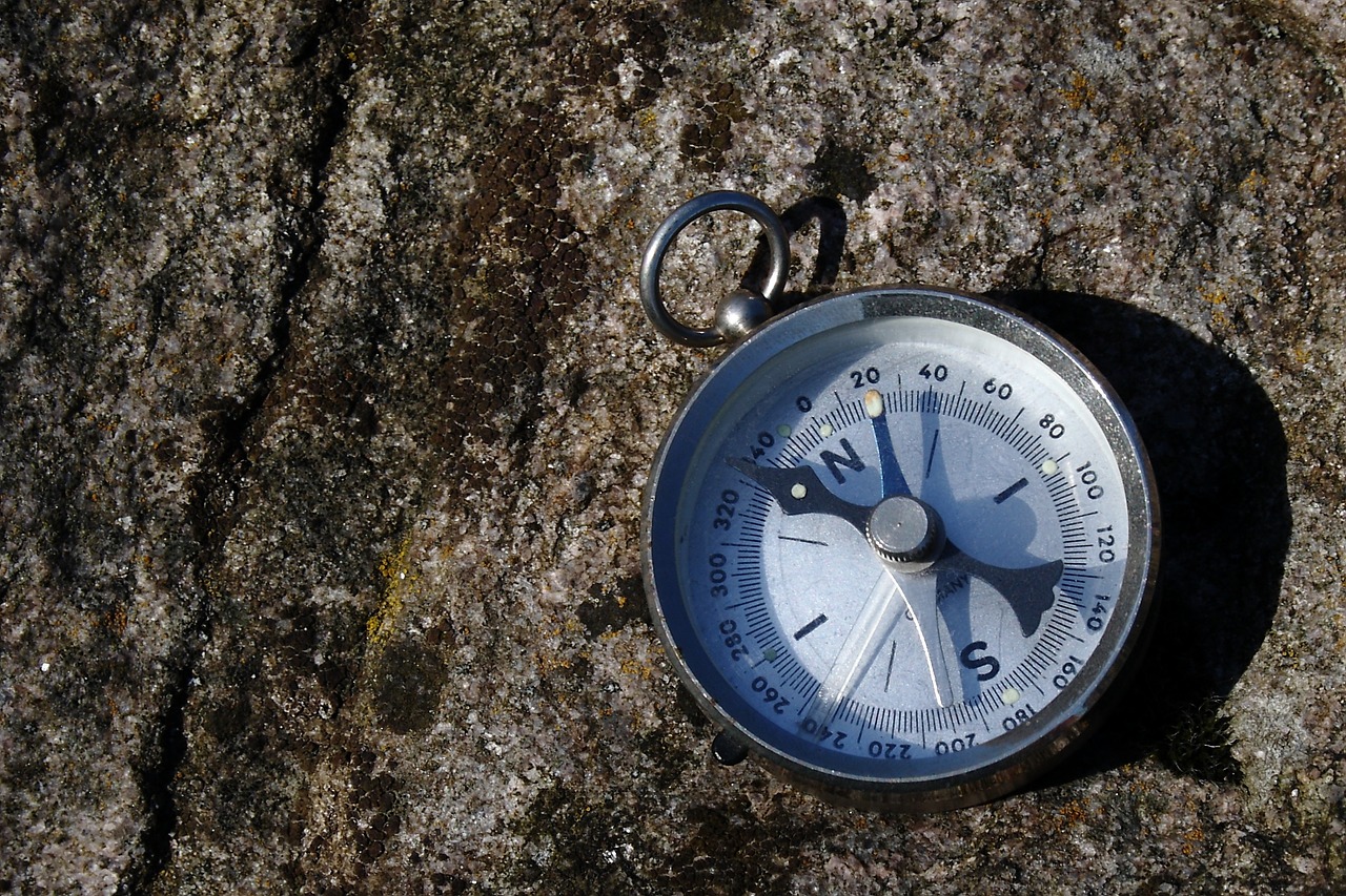 Best Compass for Hiking, Compass on Granite, CC0 Public domain Pixabay